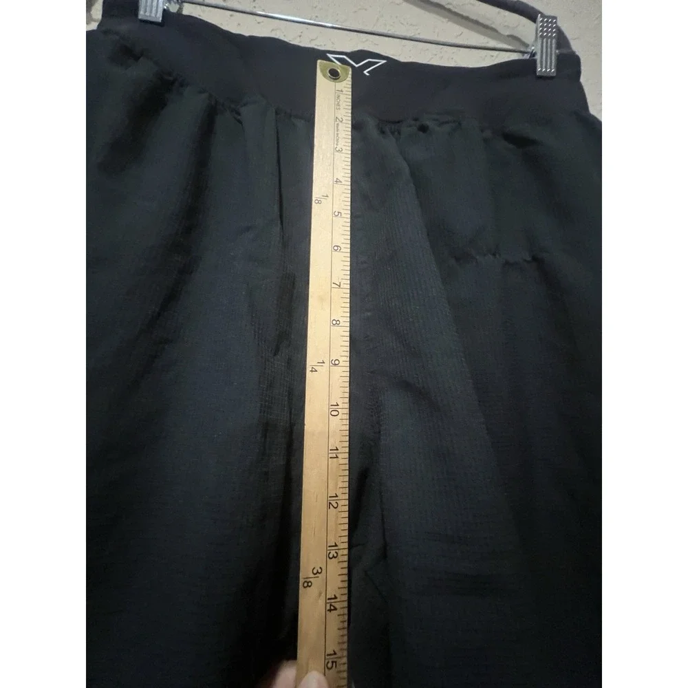 2XU Running Shorts Mens XL Black Back Zip Pocket Reflective Lightweight‎ Jogging